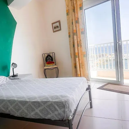 Elegant Oceanfront With Coastal Charm S11 Apartment Sliema