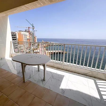 Elegant Oceanfront With Coastal Charm S11